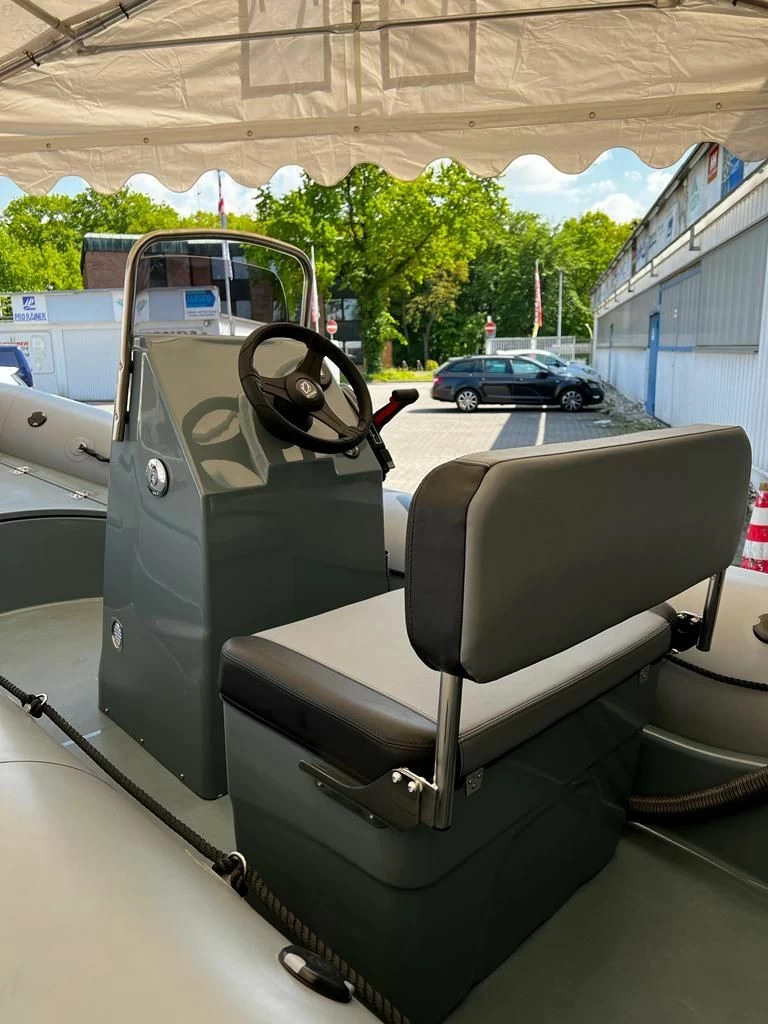 Zodiac Pro 500 NEO Inkl. Mercury F 60 EFI ELPT & Harbeck Trailer 4 Zodiac Pro 500 NEO Inkl. Mercury F 60 EFI ELPT & Harbeck Trailer – Bild 4