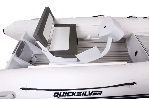 Quicksilver FCT725 1 Personen-Pilotkonsole Weiß 4 Quicksilver FCT725 1 Personen-Pilotkonsole Weiß – Bild 4
